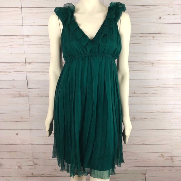 Max Studio Dresses & Skirts - NWT Max Studio emerald green dress